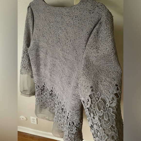 Mooncolour top- long sleeve, size M, NWT, textured, layered, embroidered - Picture 5 of 7